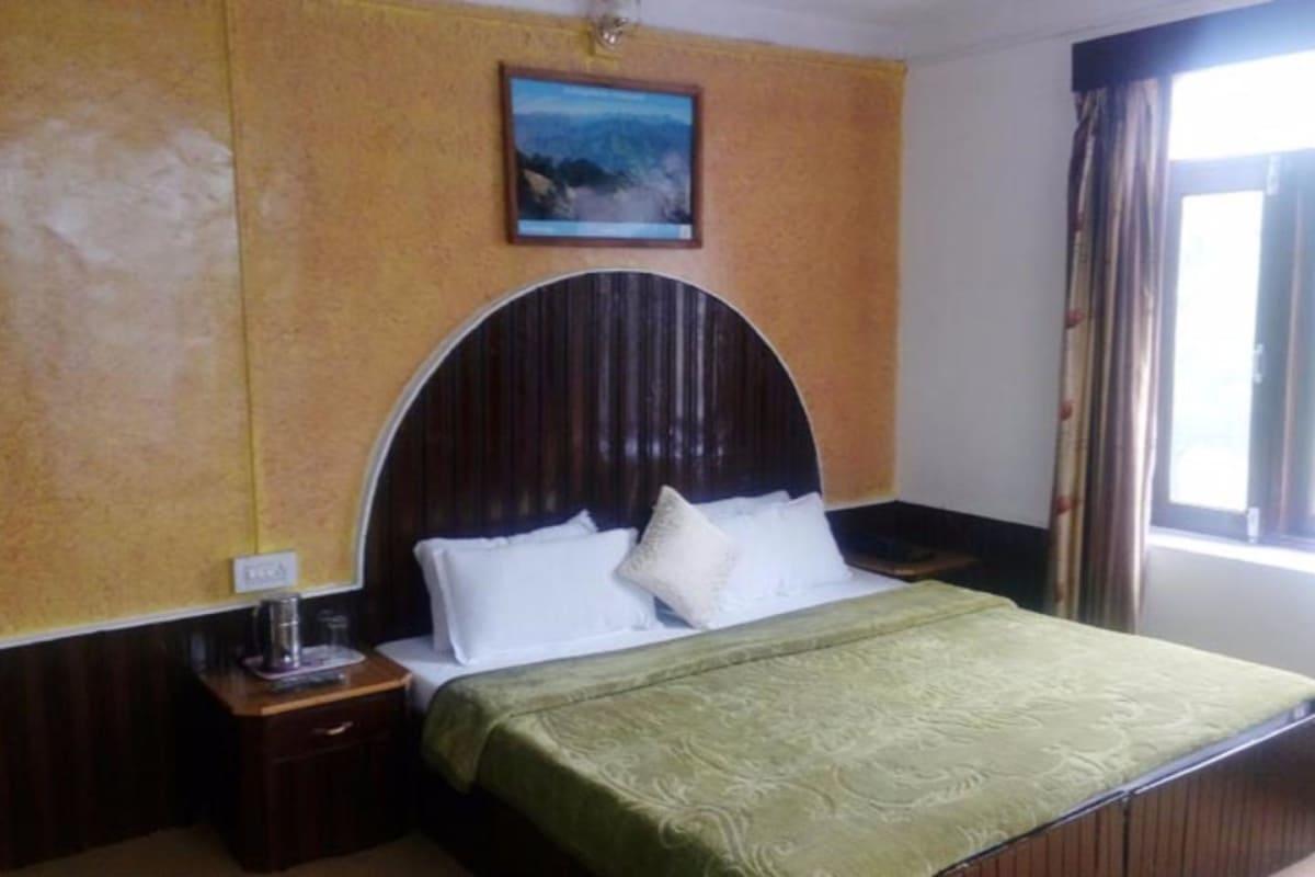 Hotel Mountain Inn Manāli Kültér fotó